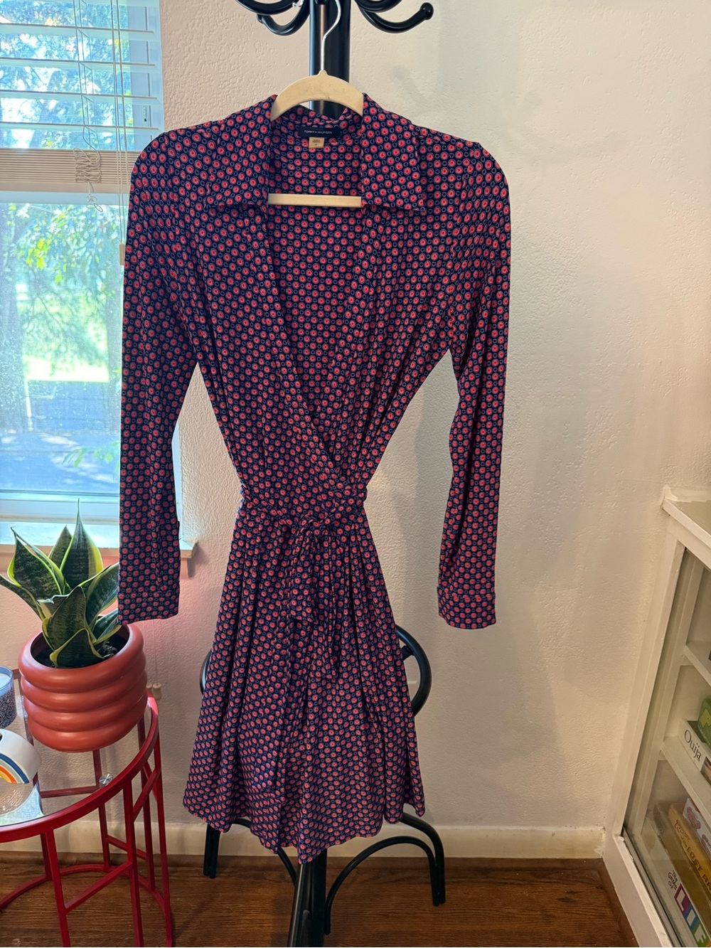 Tommy Hilfiger Size 10 Navy Geometric Wrap Dress
